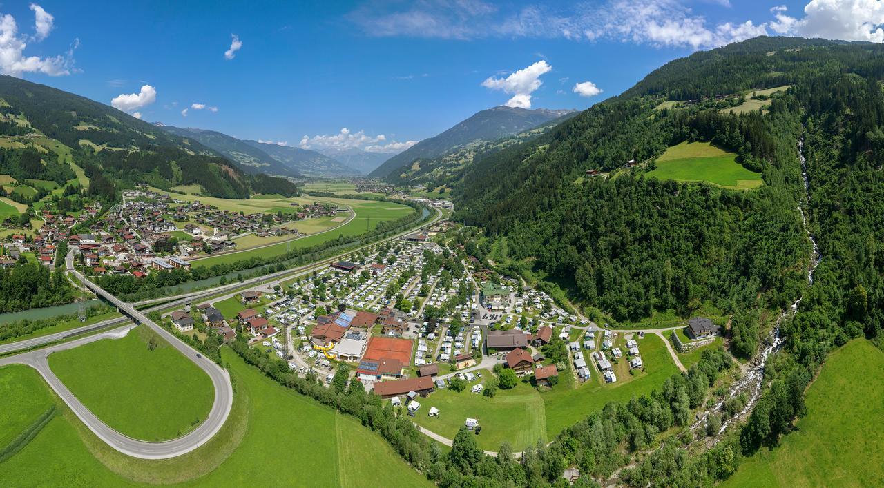 Mountainview Lodge - Chalet Im Zillertal Direkt Am 5 Sterne Campingplatz Aufenfeld Mit Hallenbad Und Sauna Aschau Im Zillertal 외부 사진