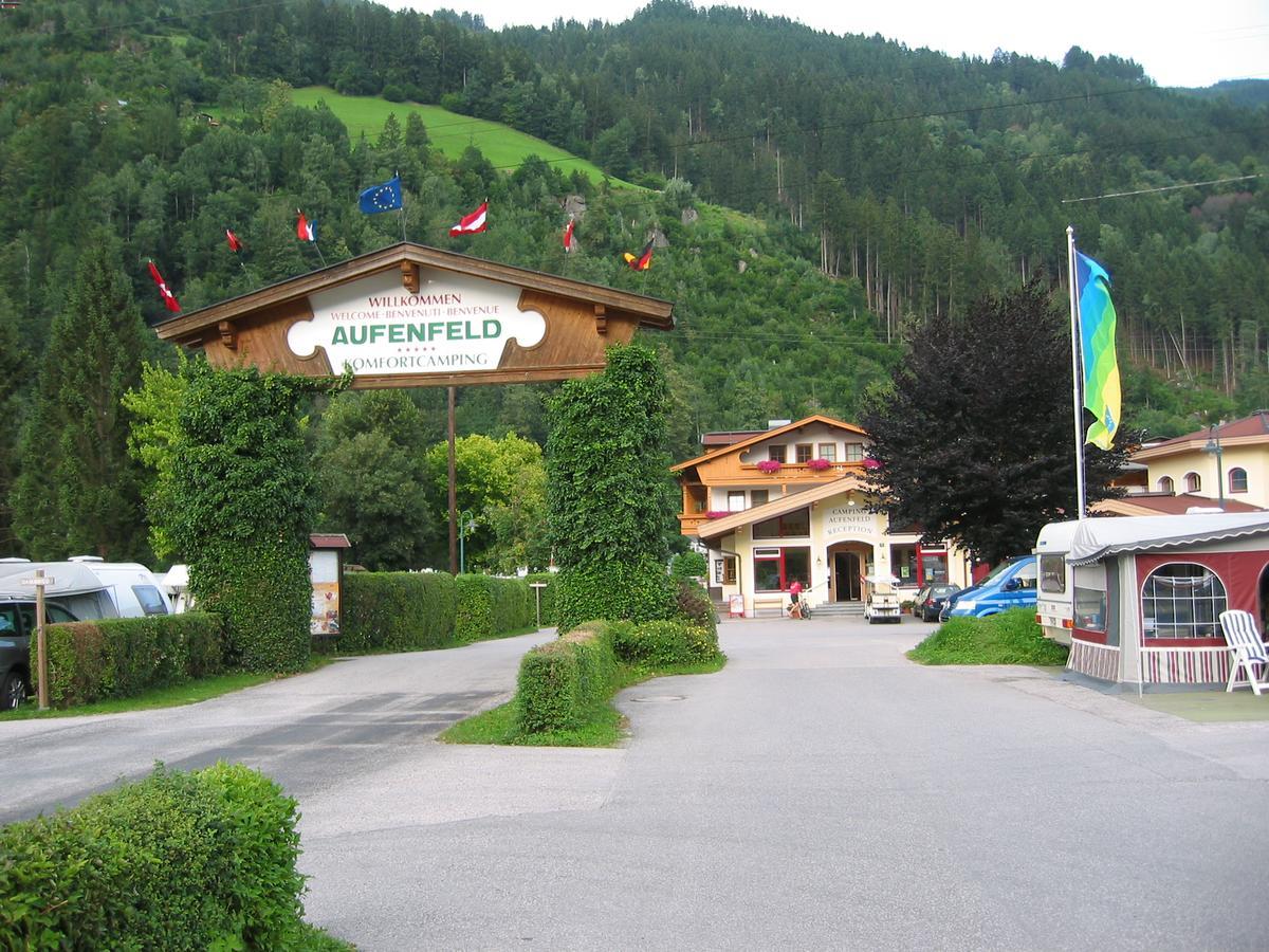 Mountainview Lodge - Chalet Im Zillertal Direkt Am 5 Sterne Campingplatz Aufenfeld Mit Hallenbad Und Sauna Aschau Im Zillertal 외부 사진