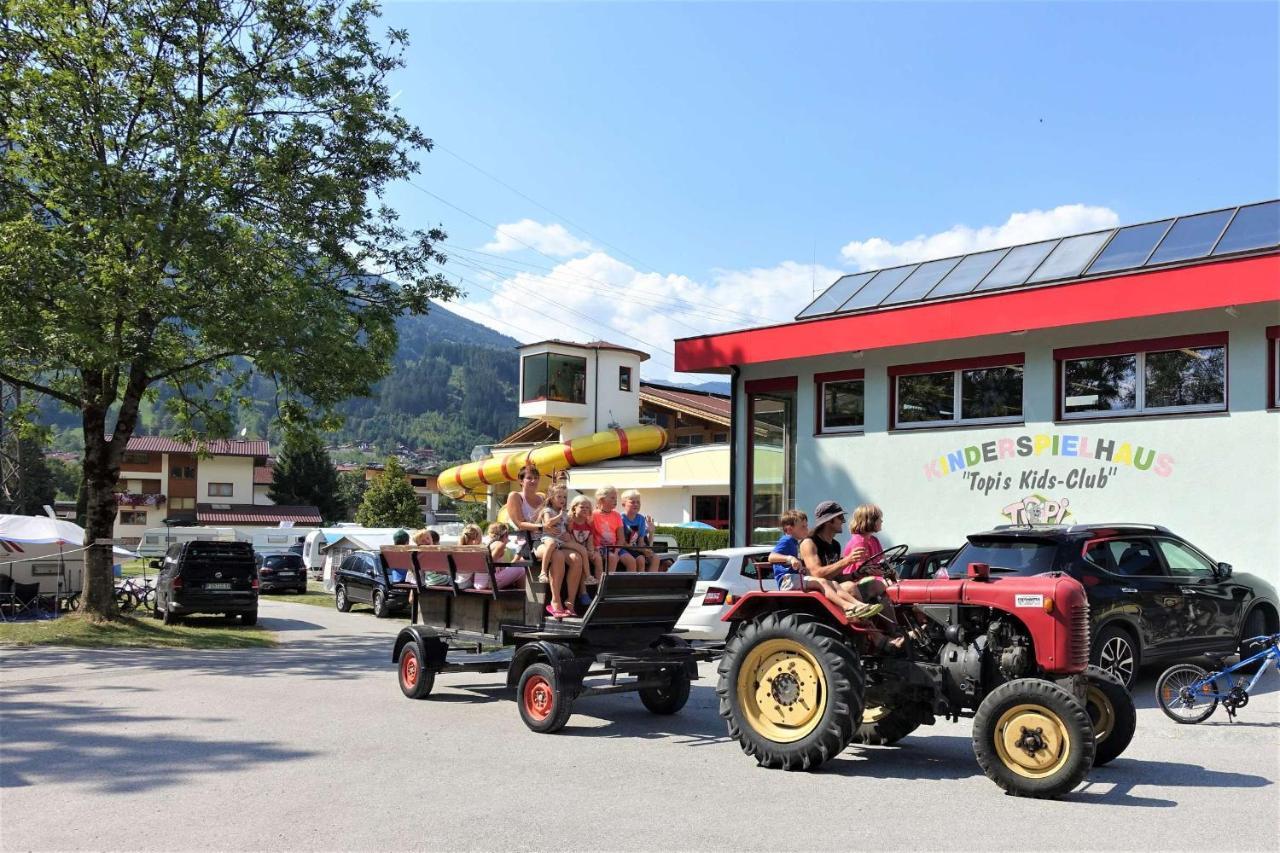 Mountainview Lodge - Chalet Im Zillertal Direkt Am 5 Sterne Campingplatz Aufenfeld Mit Hallenbad Und Sauna Aschau Im Zillertal 외부 사진